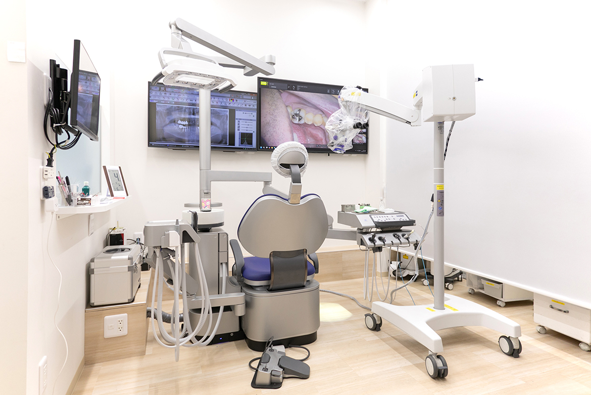岩槻ほんまる歯科医院 診療ユニット１